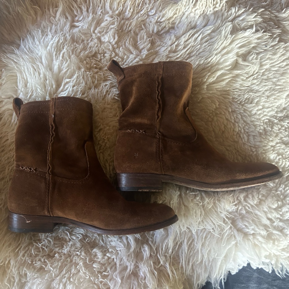 Frye suede slouchy boots GUC